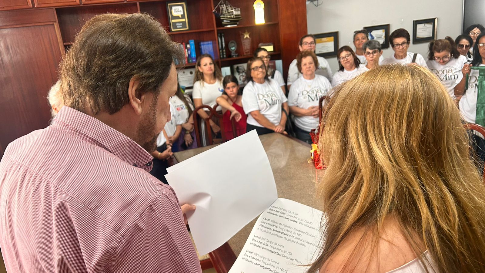 Projeto Dona de Mim apresenta resultados e leva pauta da saúde da mulher ao gabinete em Araranguá